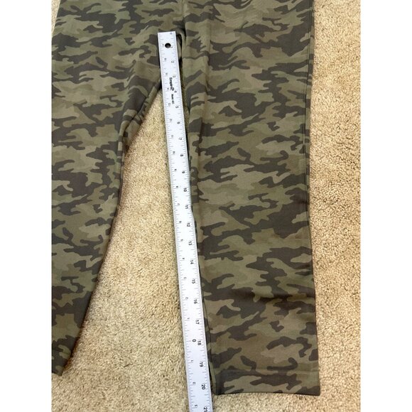 Spanx Women's Size 3X Look at Me Now Seamless Crop Green Camo Leggings Stretch - Picture 4 of 7